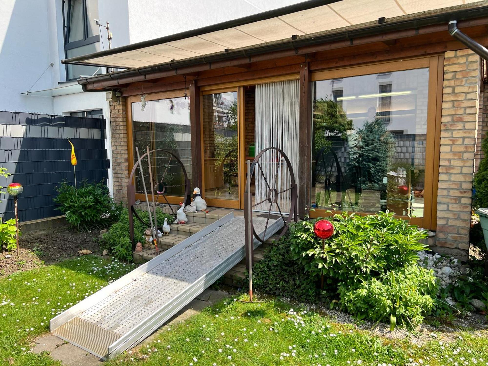 Ferienhaus Mit Garten Hürth Esterno foto