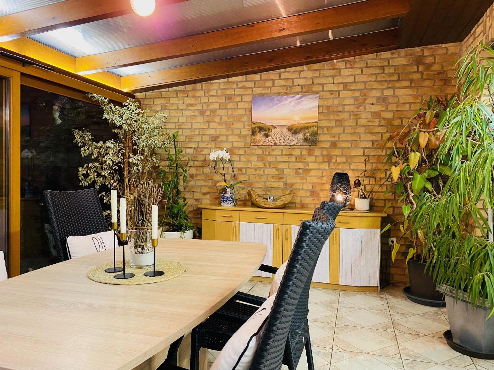 Ferienhaus Mit Garten Hürth Esterno foto