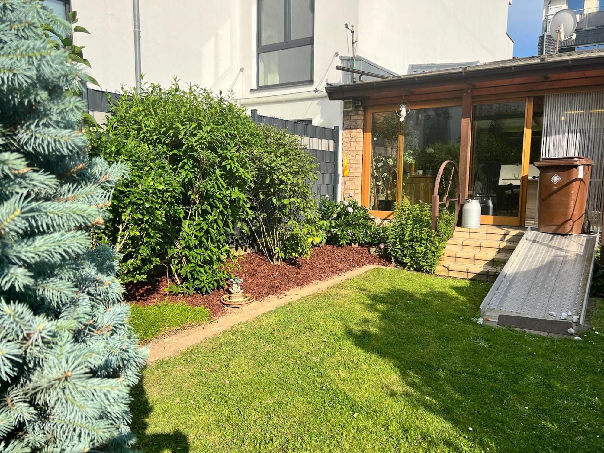 Ferienhaus Mit Garten Hürth Esterno foto
